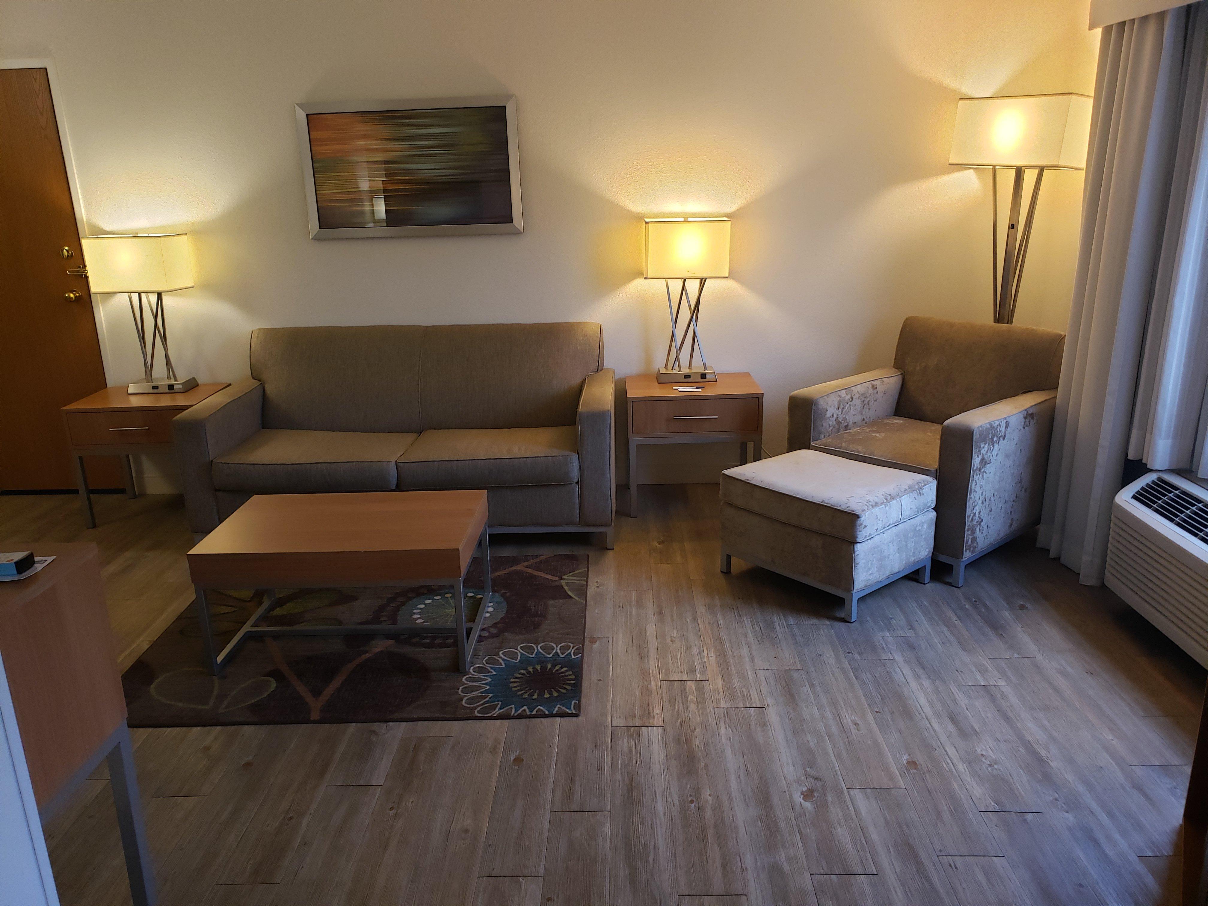 Holiday Inn Express Hotel Pittsburgh-North/Harmarville By Ihg Esterno foto