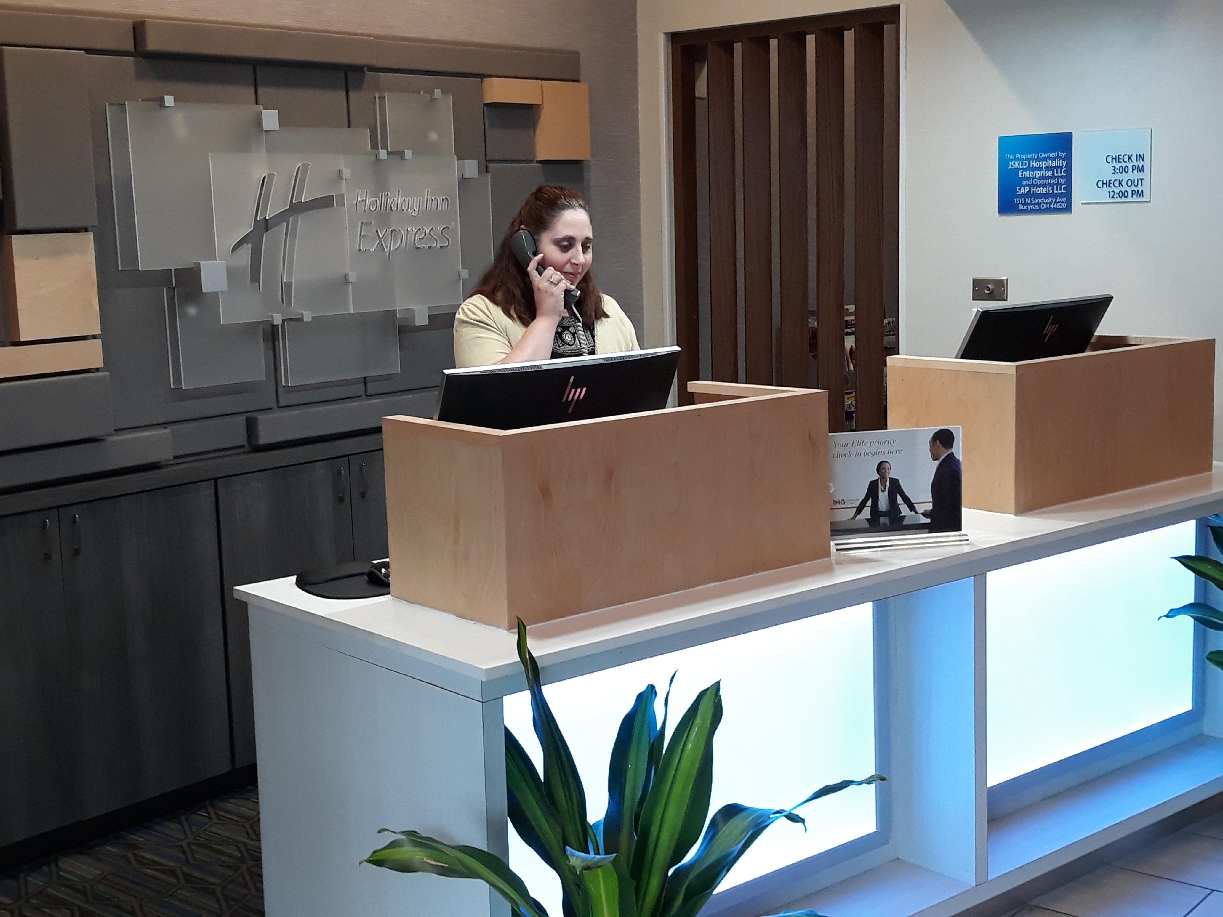 Holiday Inn Express Hotel Pittsburgh-North/Harmarville By Ihg Esterno foto