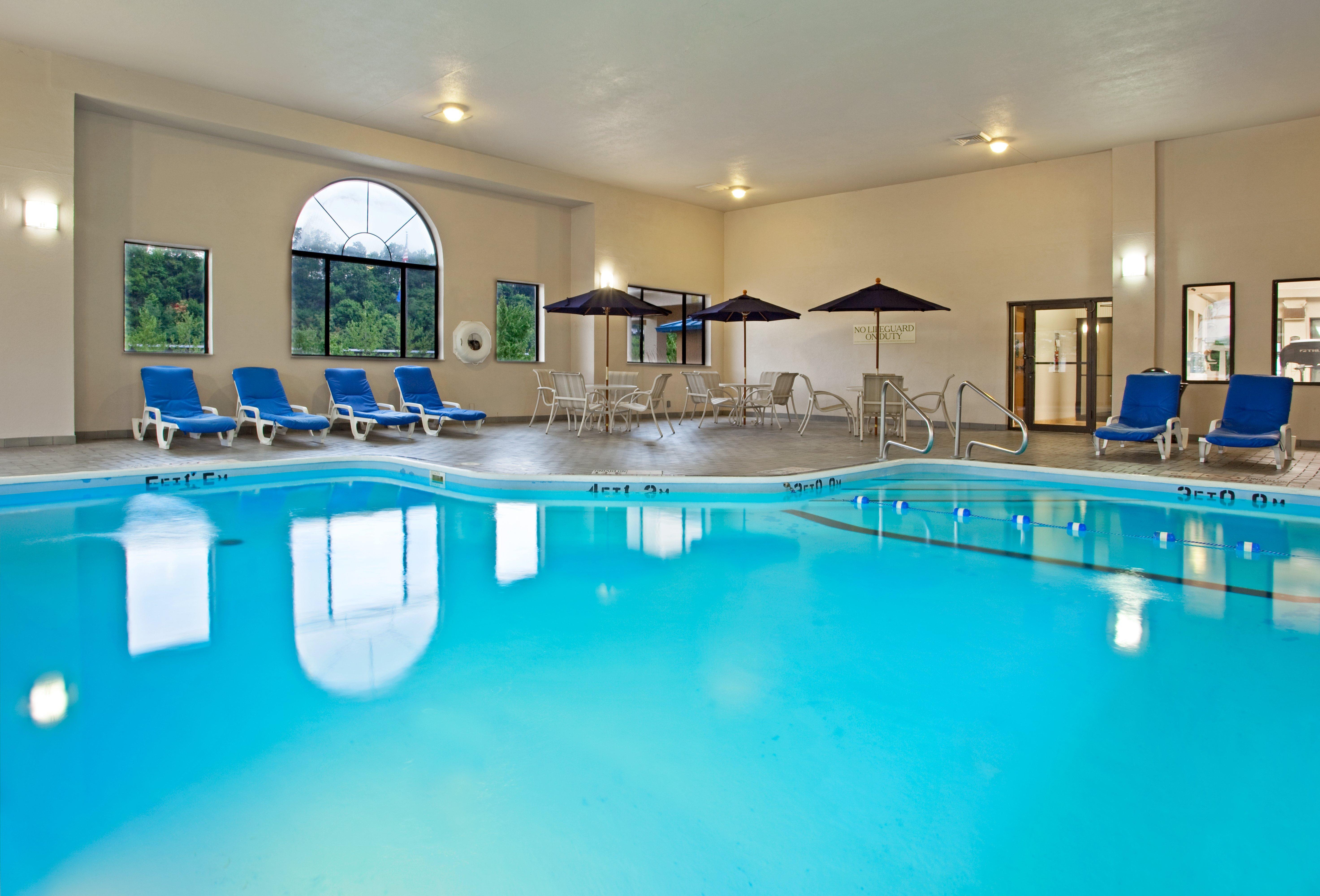 Holiday Inn Express Hotel Pittsburgh-North/Harmarville By Ihg Esterno foto