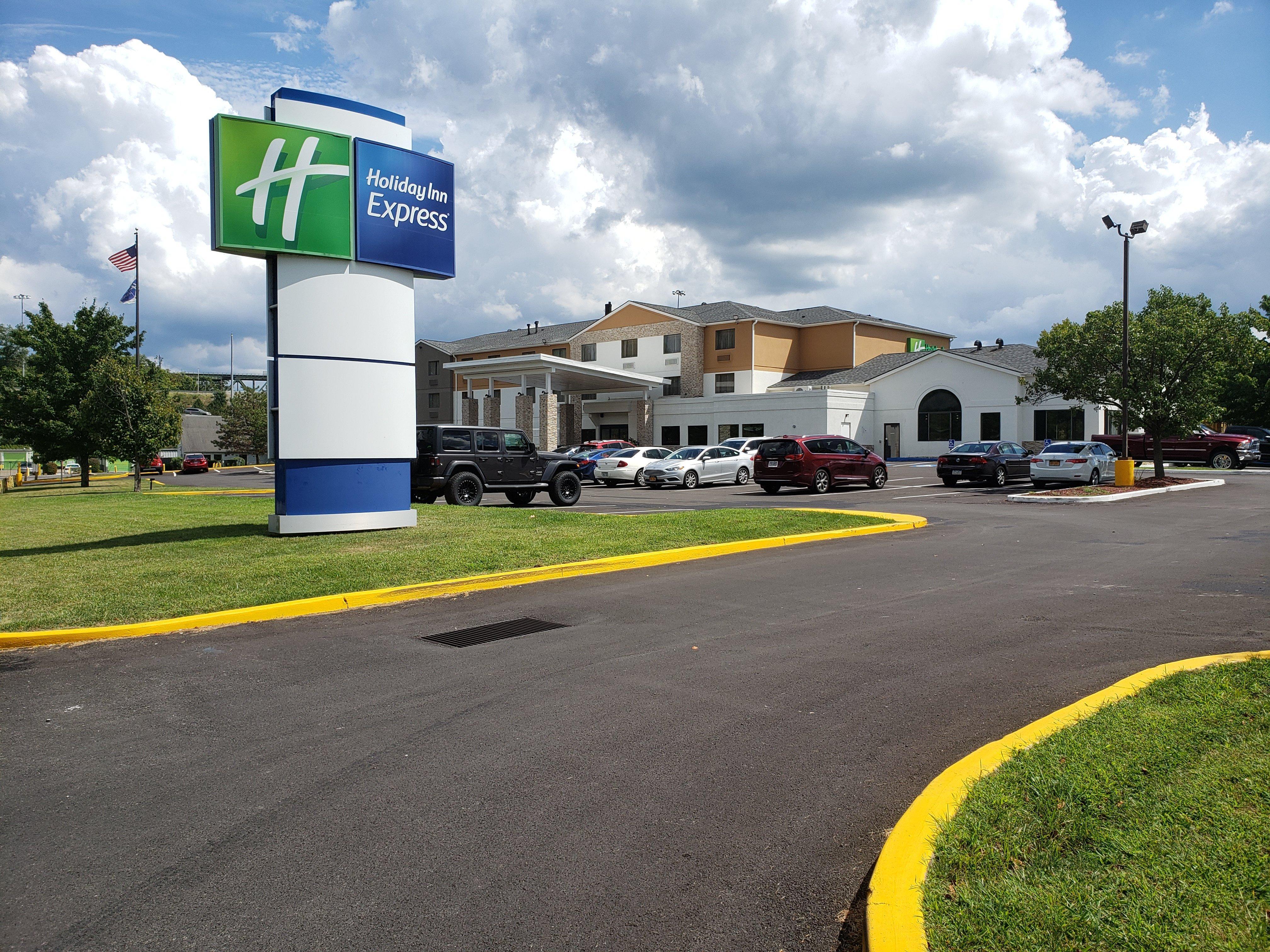 Holiday Inn Express Hotel Pittsburgh-North/Harmarville By Ihg Esterno foto