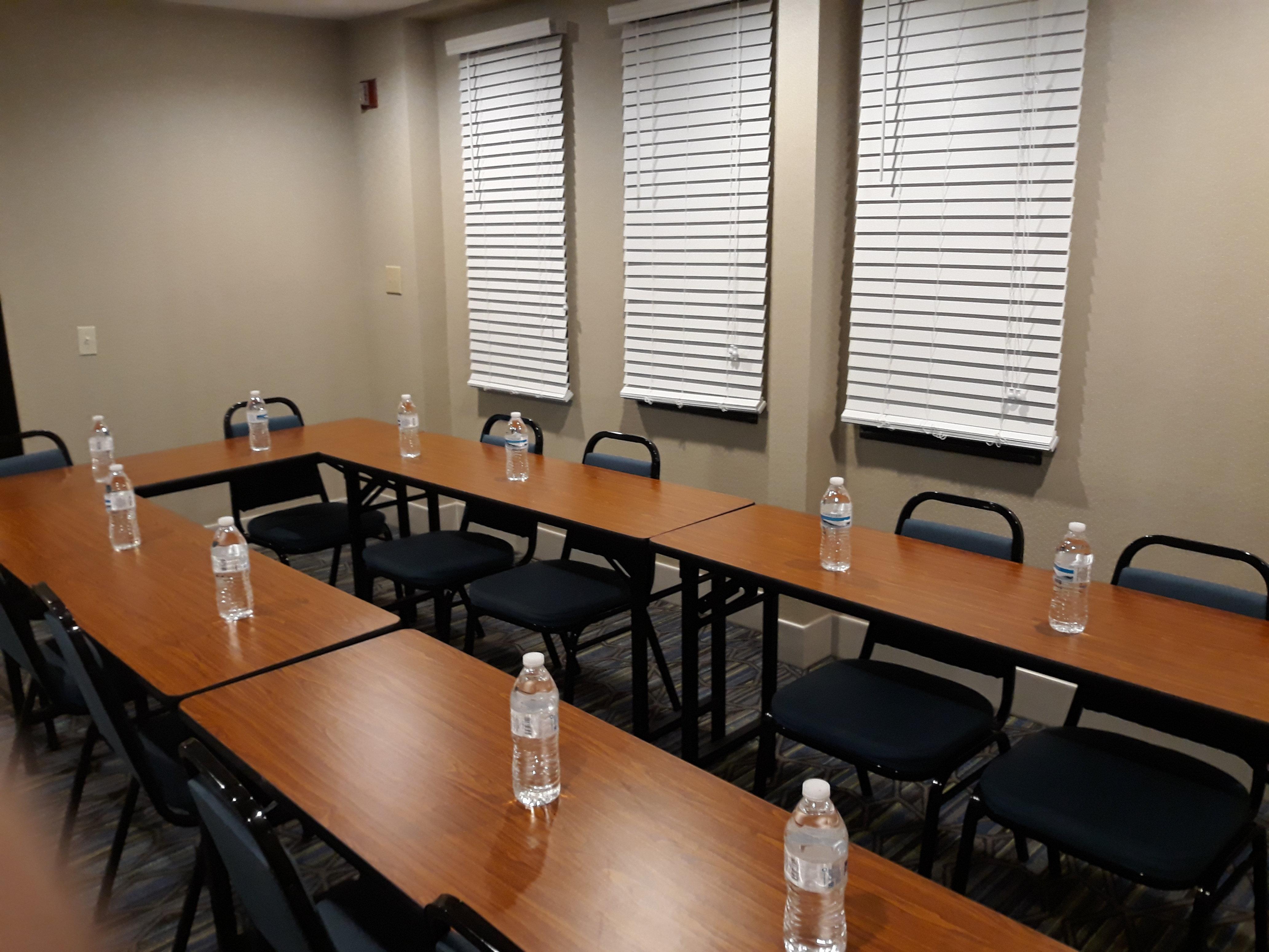 Holiday Inn Express Hotel Pittsburgh-North/Harmarville By Ihg Esterno foto