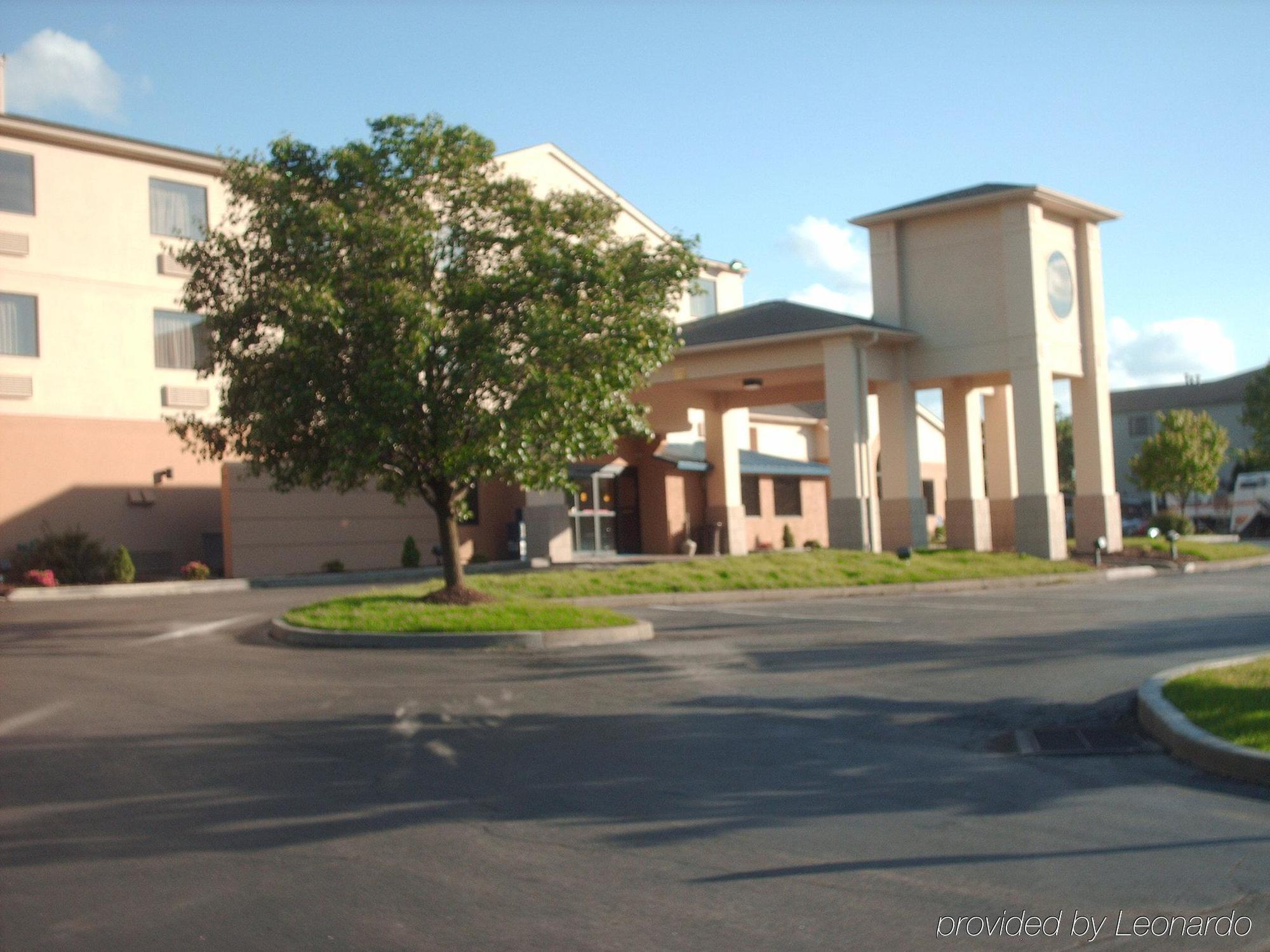 Holiday Inn Express Hotel Pittsburgh-North/Harmarville By Ihg Esterno foto